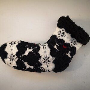 Muk Luks Black & White with Red Hearts Slipper Socks w/ Faux Sherpa Lining
